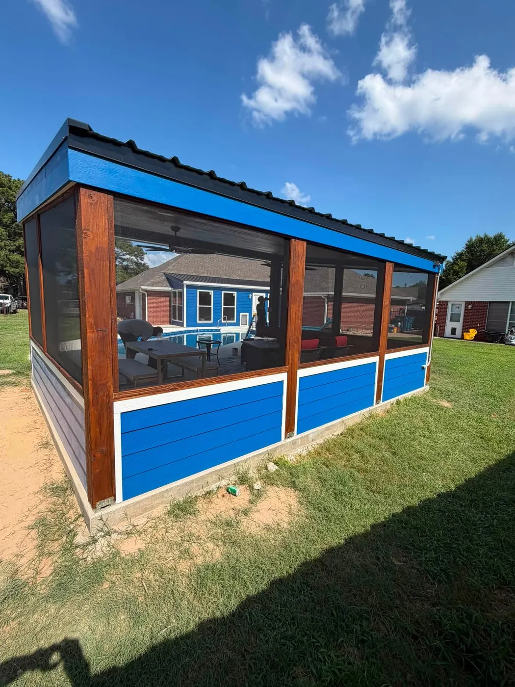 Screened pool room built by TrueCraft